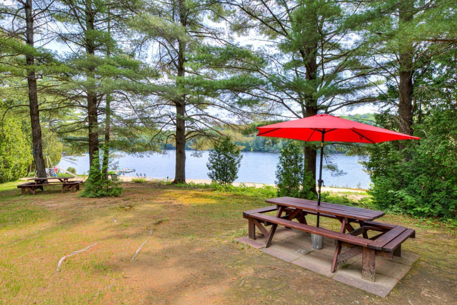Domaine Chalets Des Pins Rawdon Exterior foto